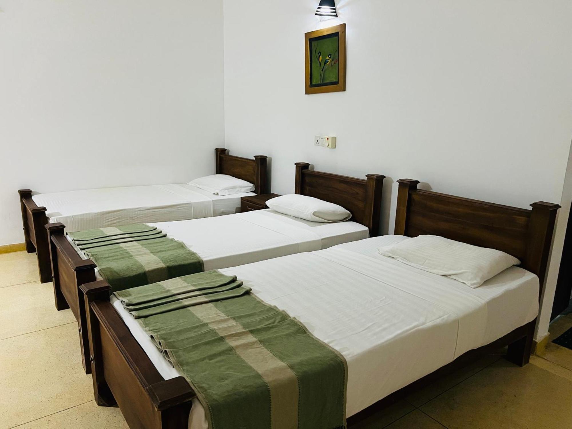 Kingfisher Resort & Retreat Сігірія Екстер'єр фото